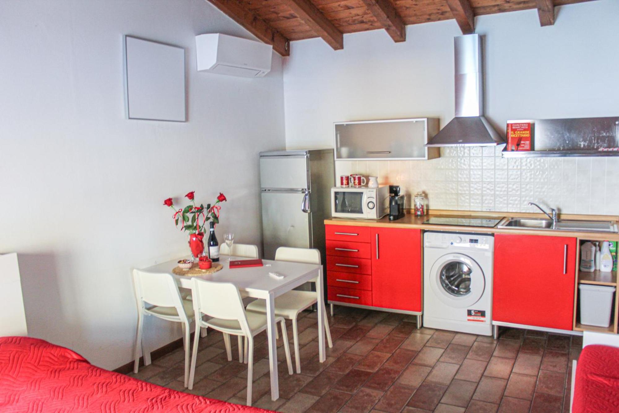 Ferienwohnung Bergamo Easy Airport Private Parking Exterior foto